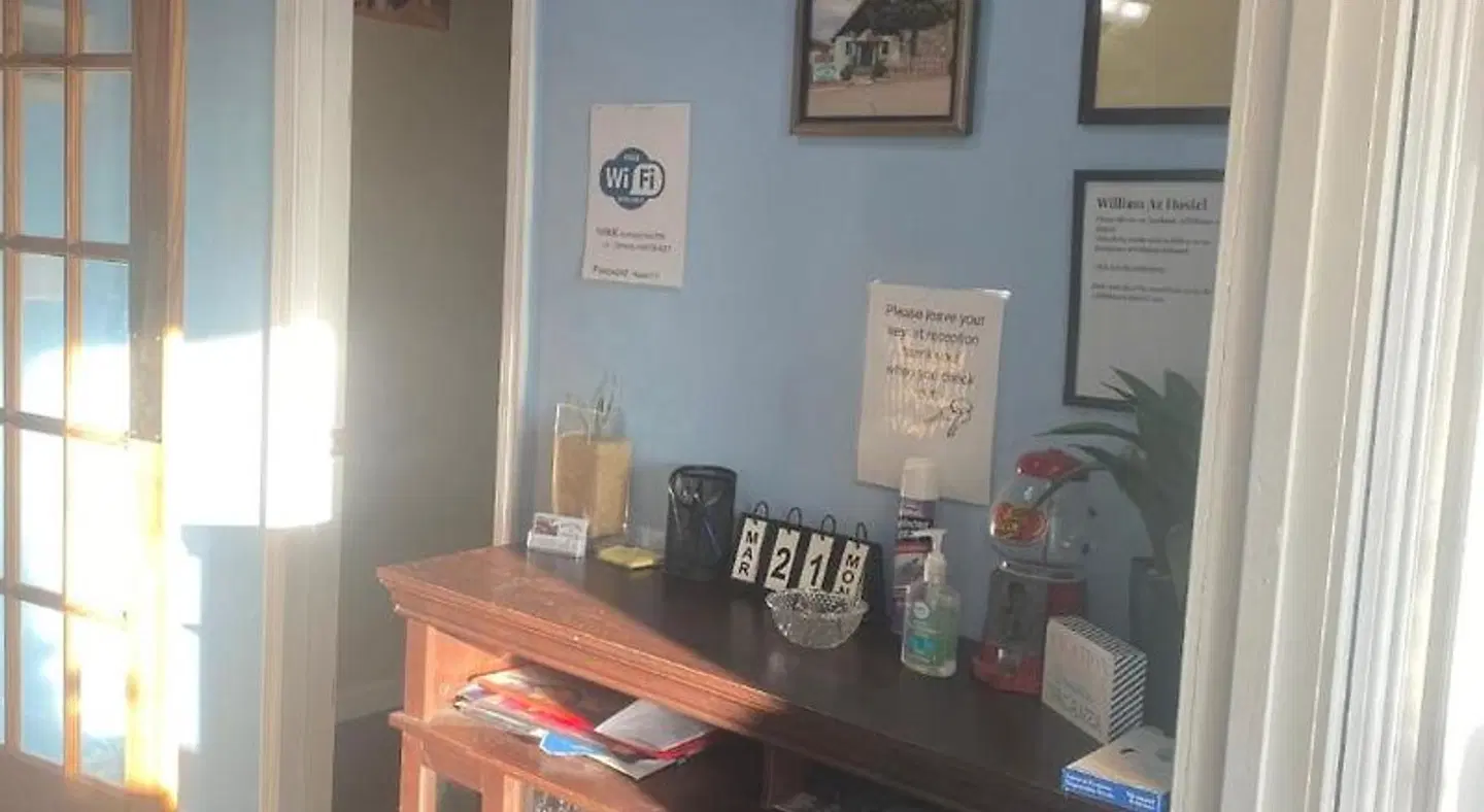 WILLIAMS AZ HOSTEL ROOM_EXAMPLE