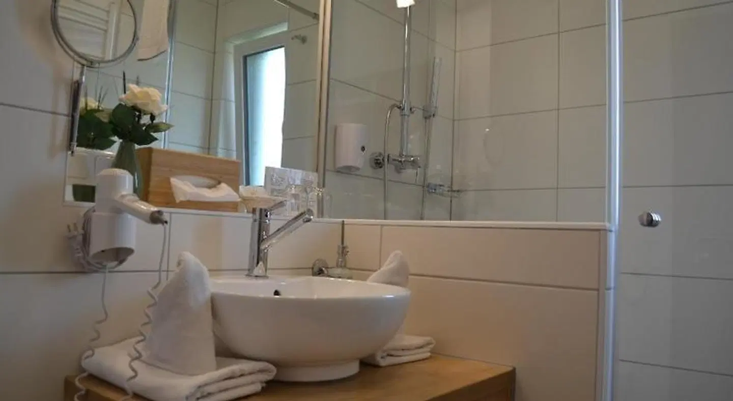 Pension Ballwein Badezimmer