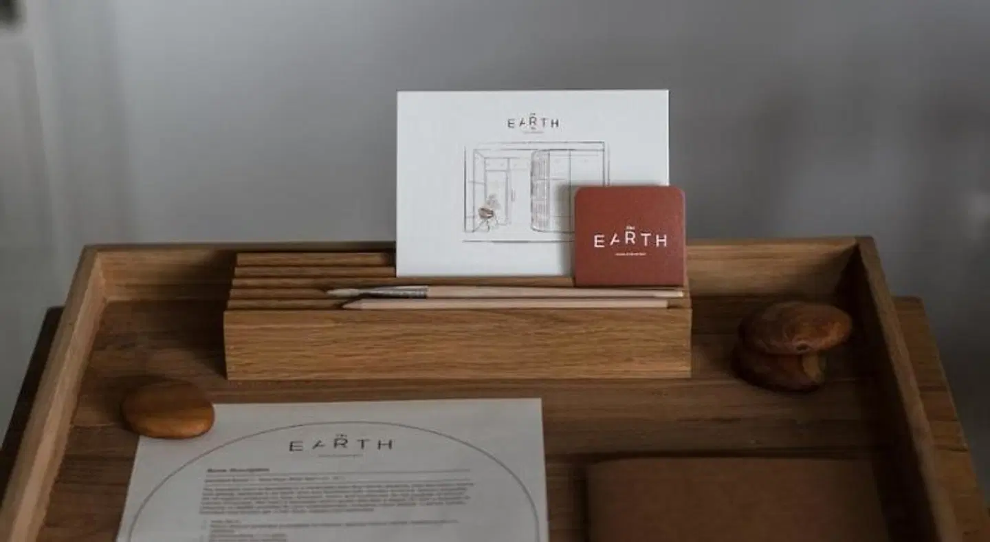 The Earth Hotel ROOM_EXAMPLE