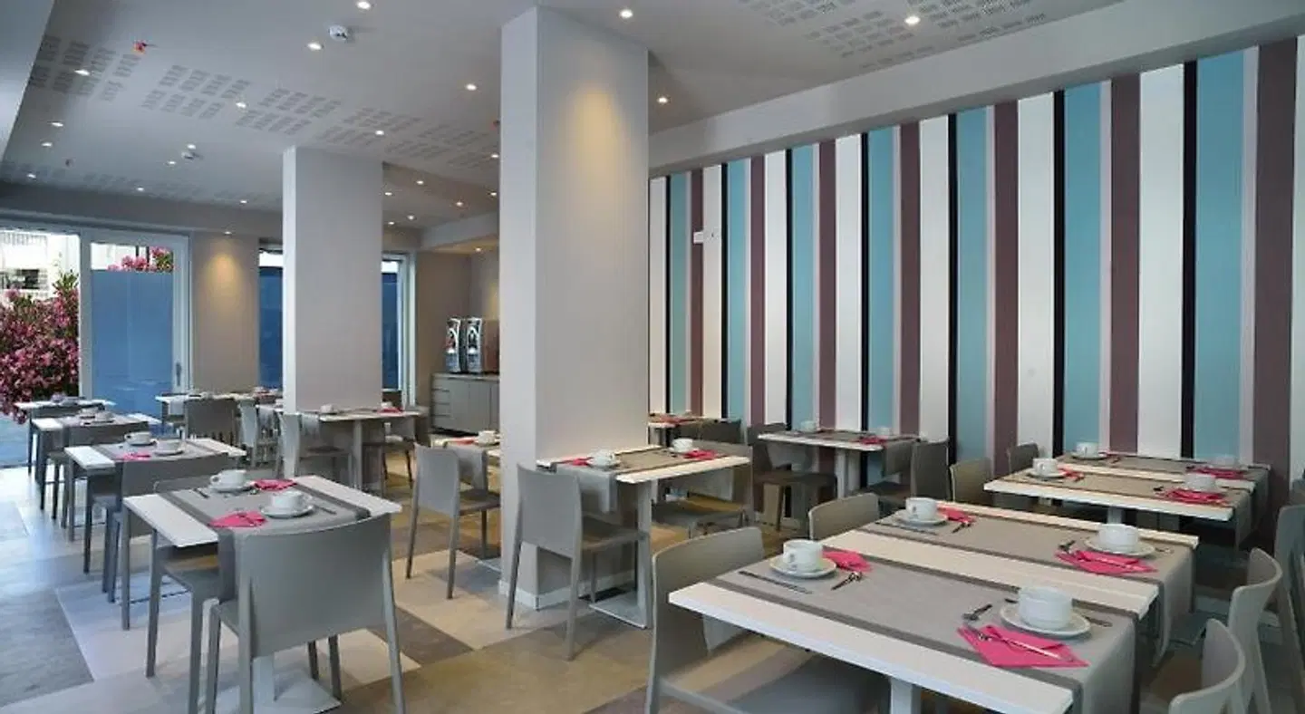 Embassy Hotel & Spa Restaurant