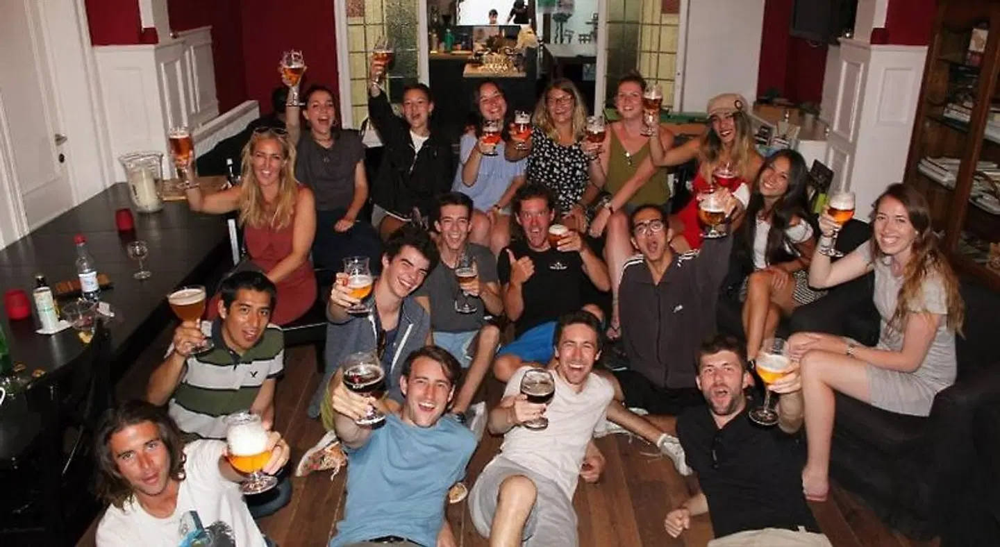 Lybeer Hostel Bruges PEOPLE