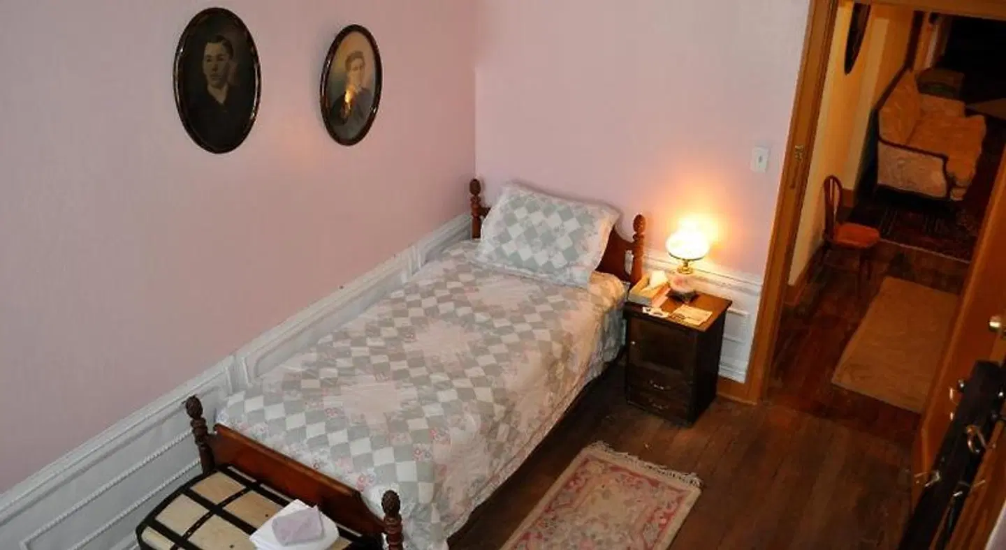 Grand Canyon Hotel ROOM_EXAMPLE