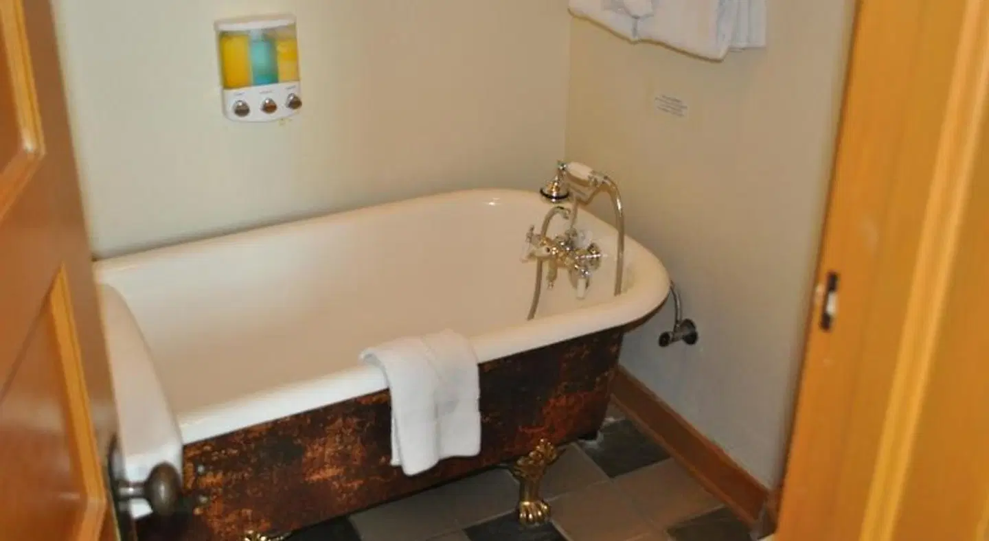Grand Canyon Hotel Badezimmer