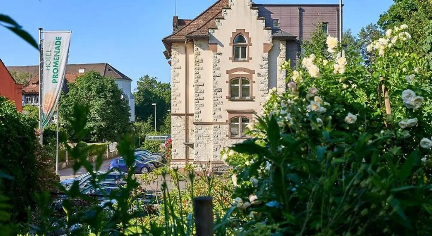 Promenade EXTERIOR