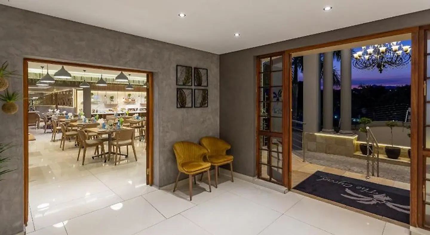 The Cycad Lodge & Chalets ROOM_EXAMPLE