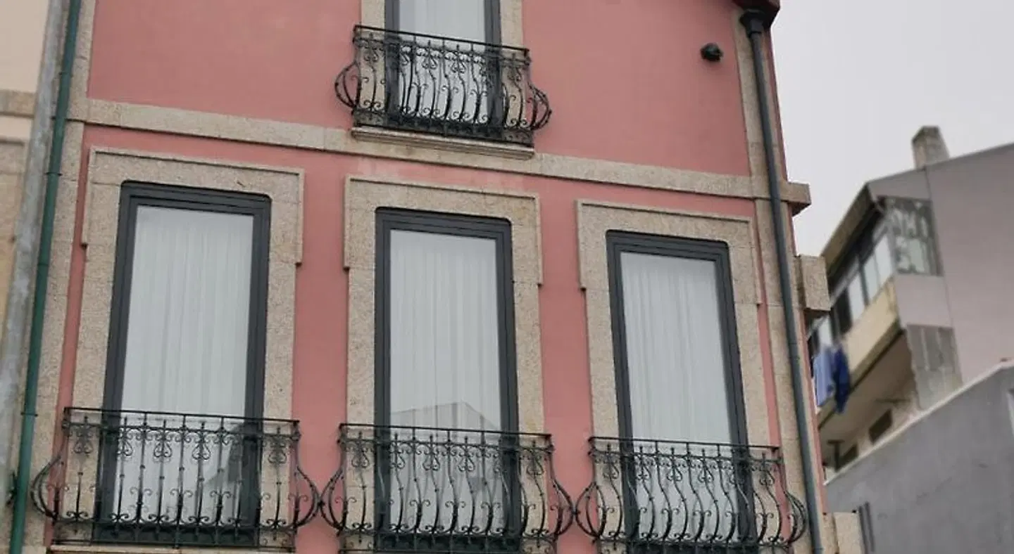 Serra do Pilar Porto Suites ROOM_EXAMPLE