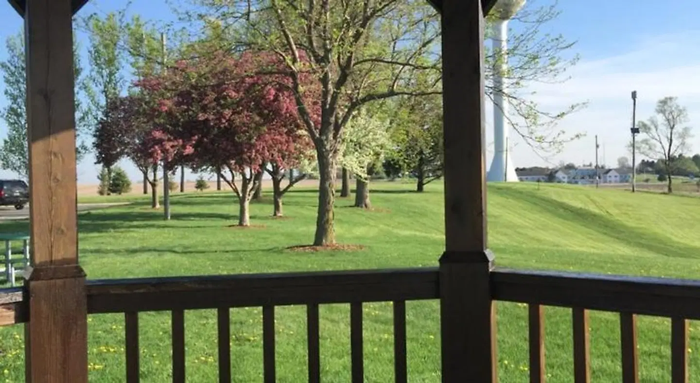 Crest Country Inn Garten
