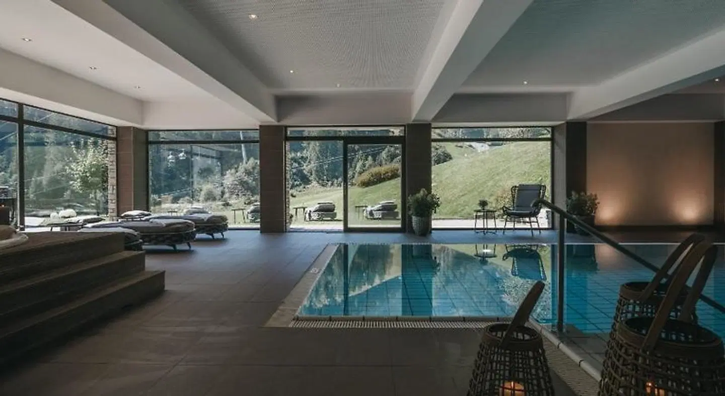 VAYA Zell am See Hallenbad