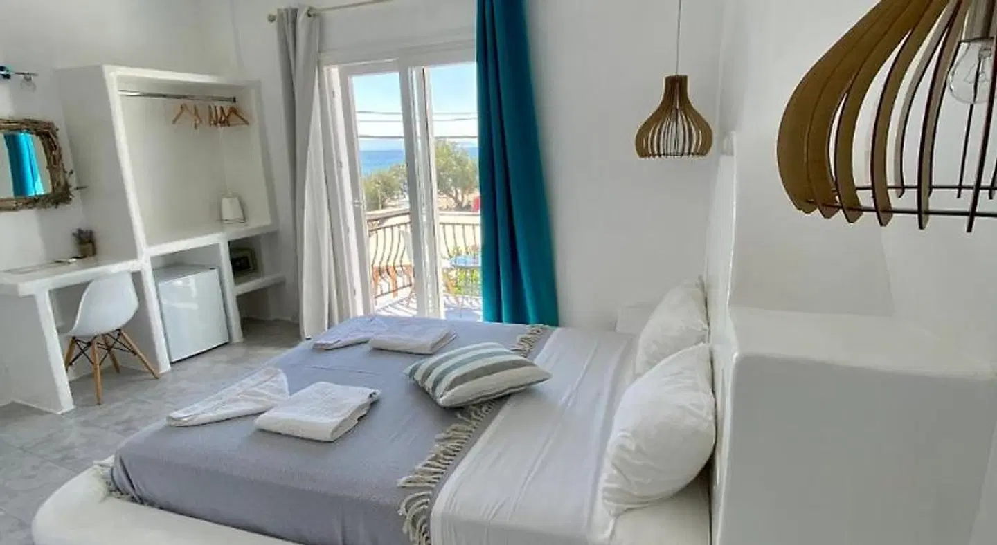 Manios Suites ROOM_EXAMPLE