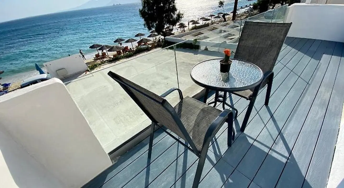Manios Suites Terrasse