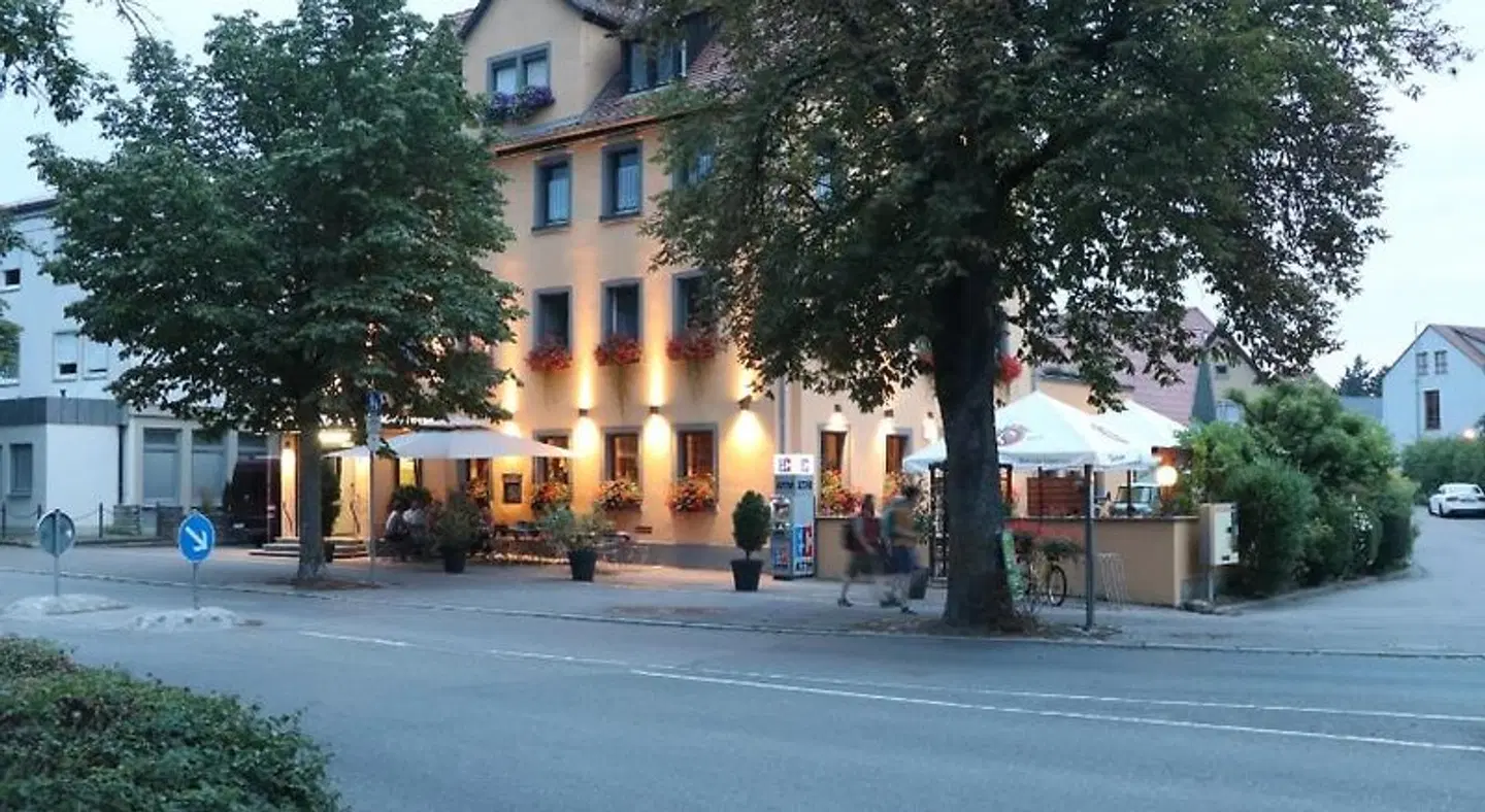 Post EXTERIOR