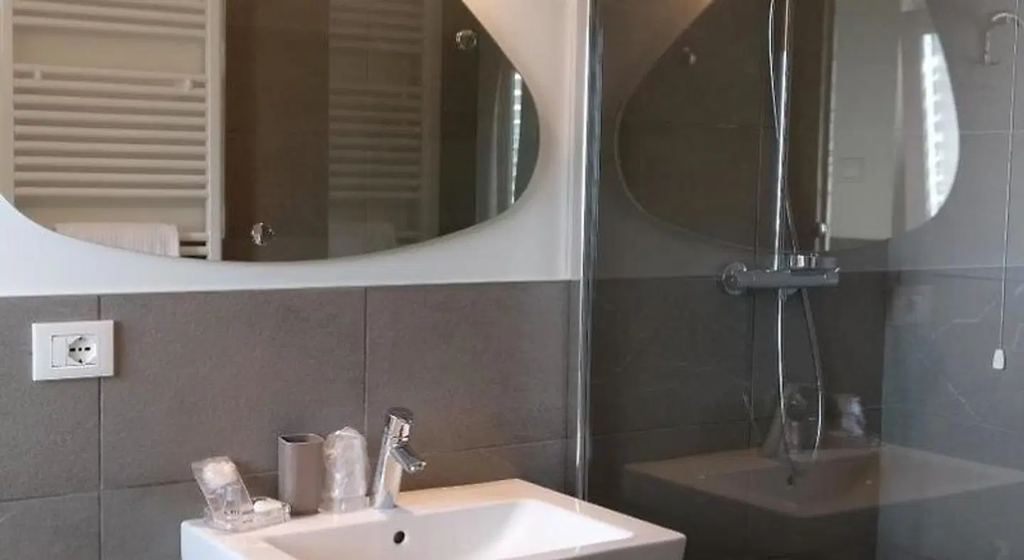 Nuova Opera Rooms Badezimmer
