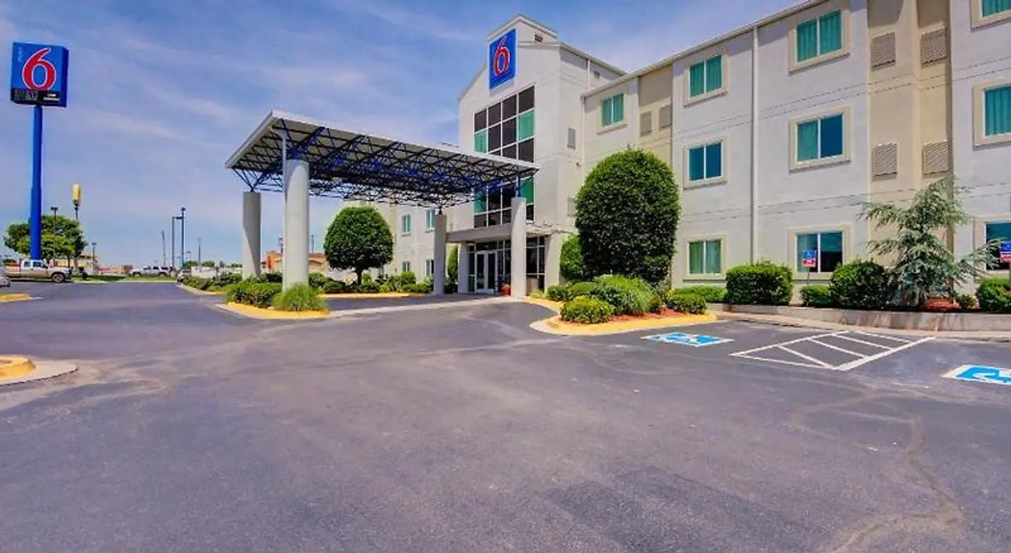 Motel 6 El Reno, OK EXTERIOR