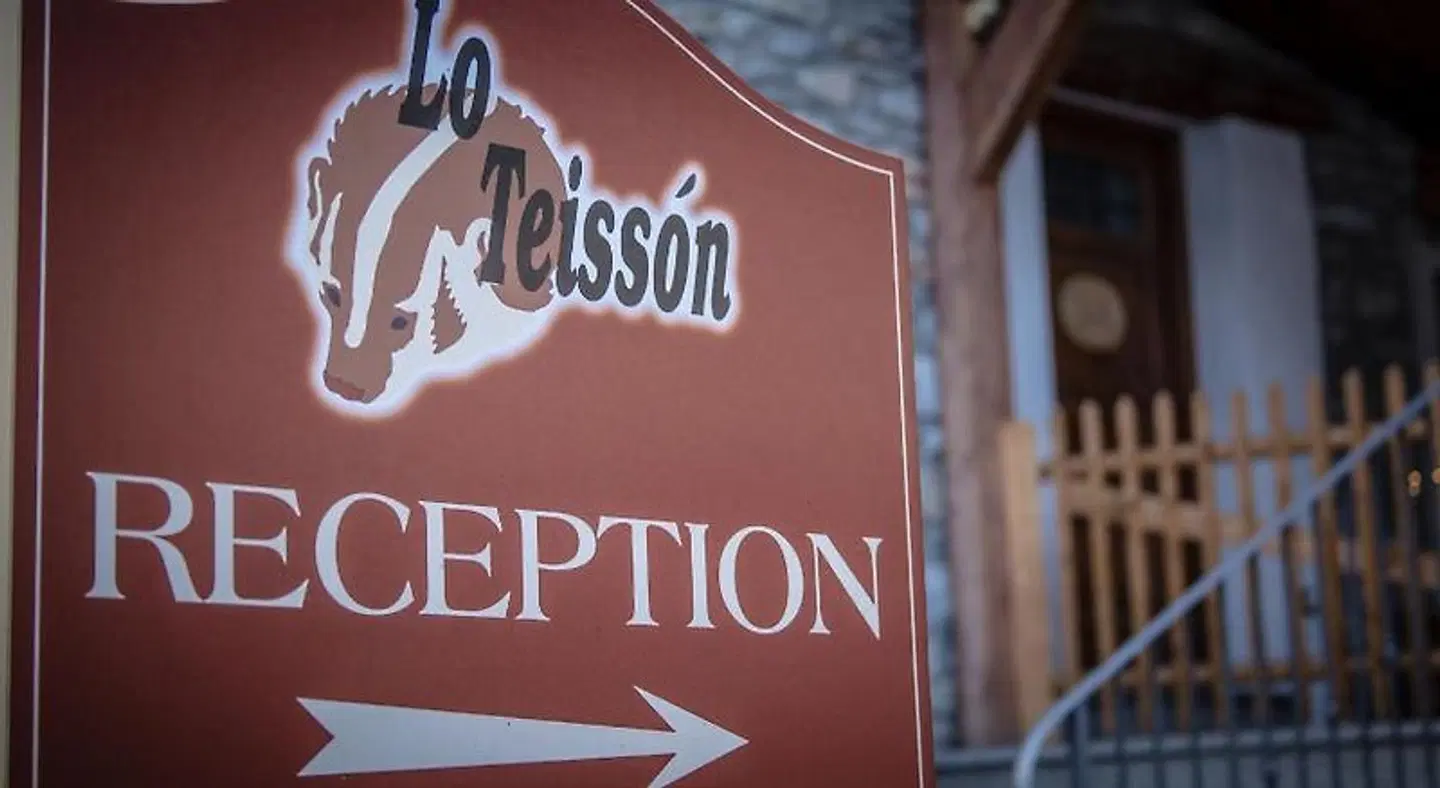Lo Teisson EXTERIOR