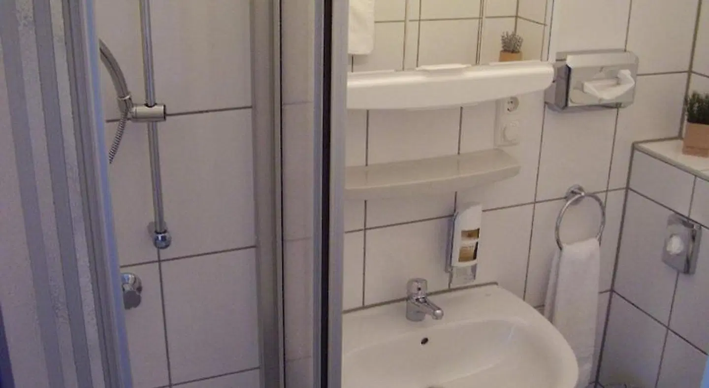 City Hotel Gifhorn Badezimmer
