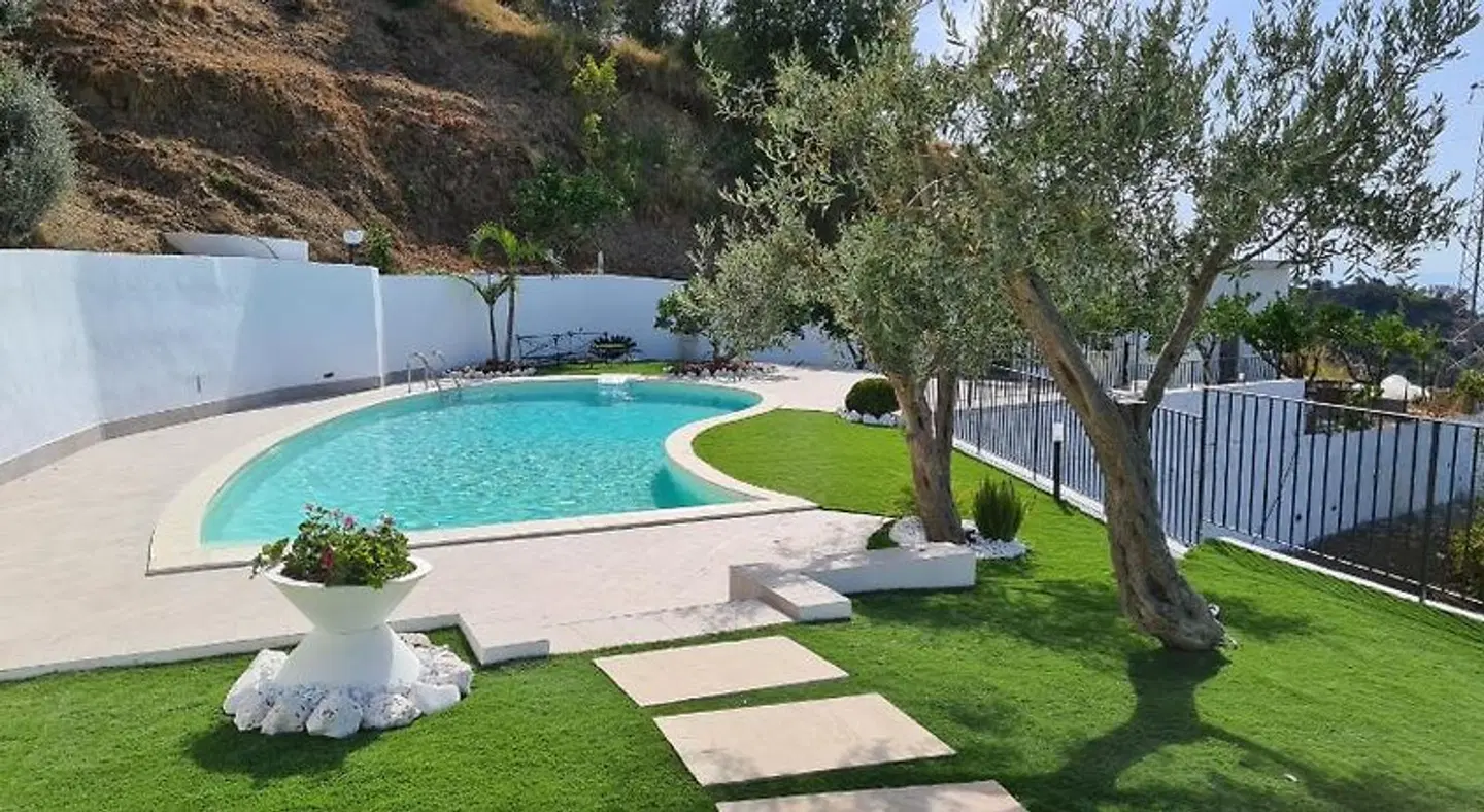 Skyview Cefalù OUTDOOR_POOL