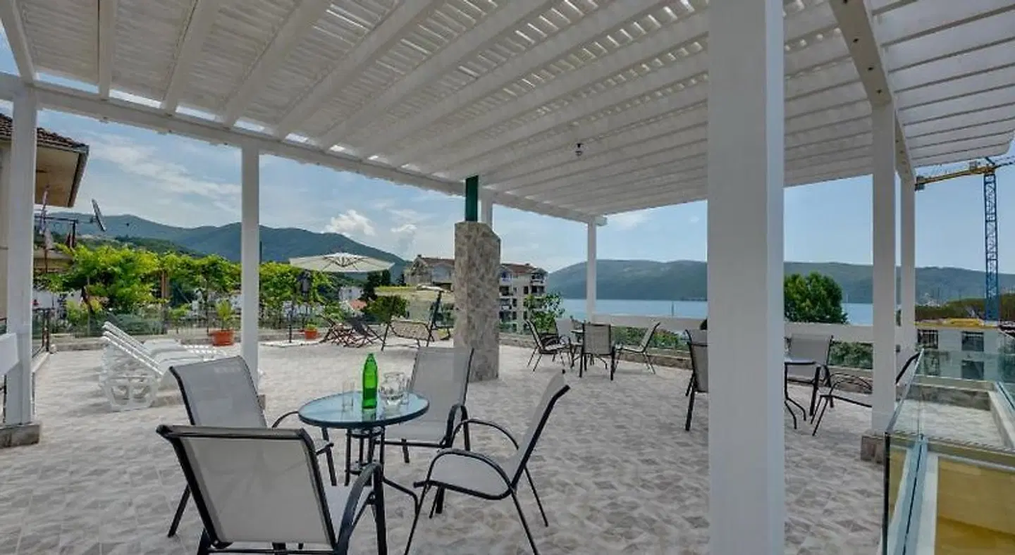 Apartmani Bozinovic Terrasse
