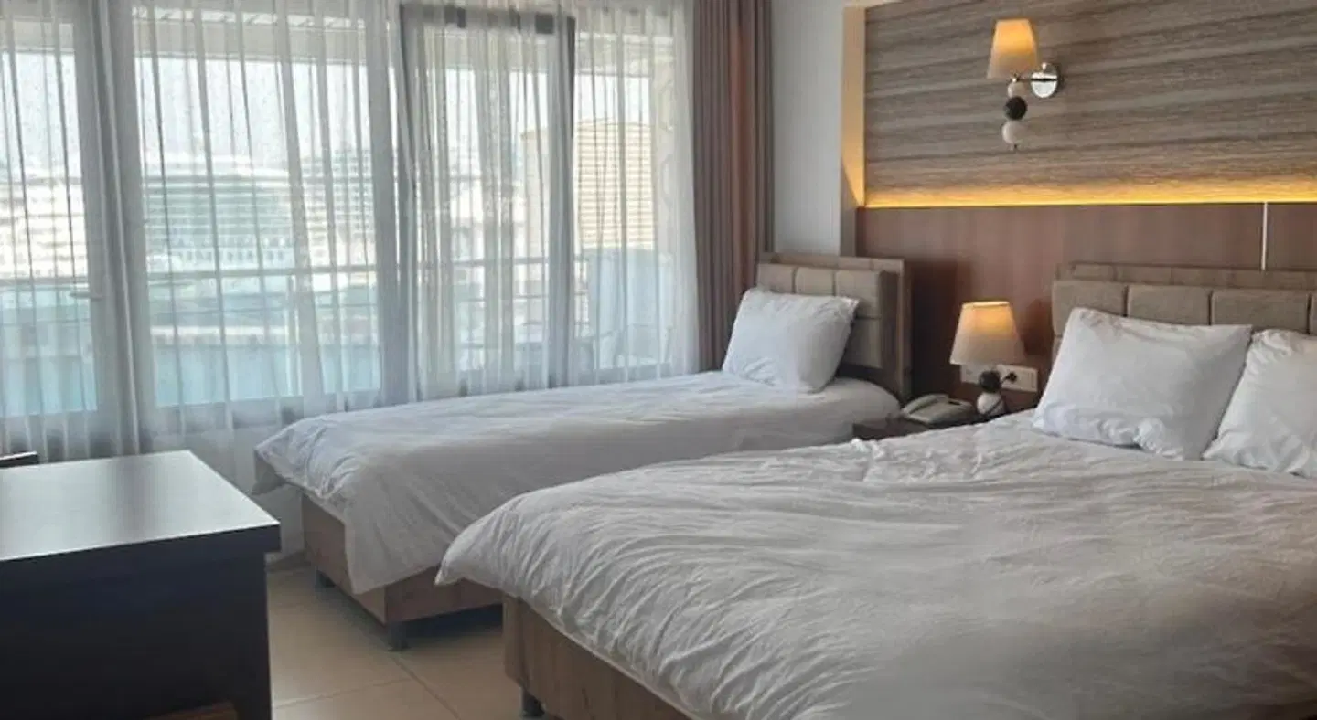 Stella ROOM_EXAMPLE