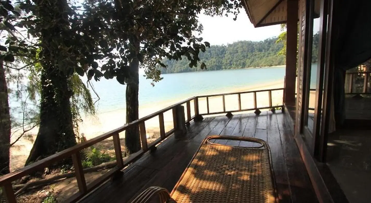 Chomjan Beach Resort Terrasse