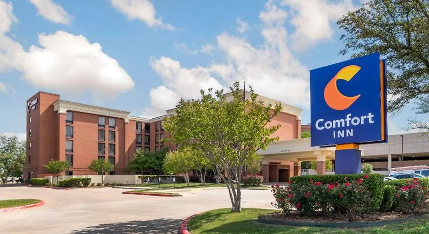 Comfort Inn Plano-Dallas EXTERIOR