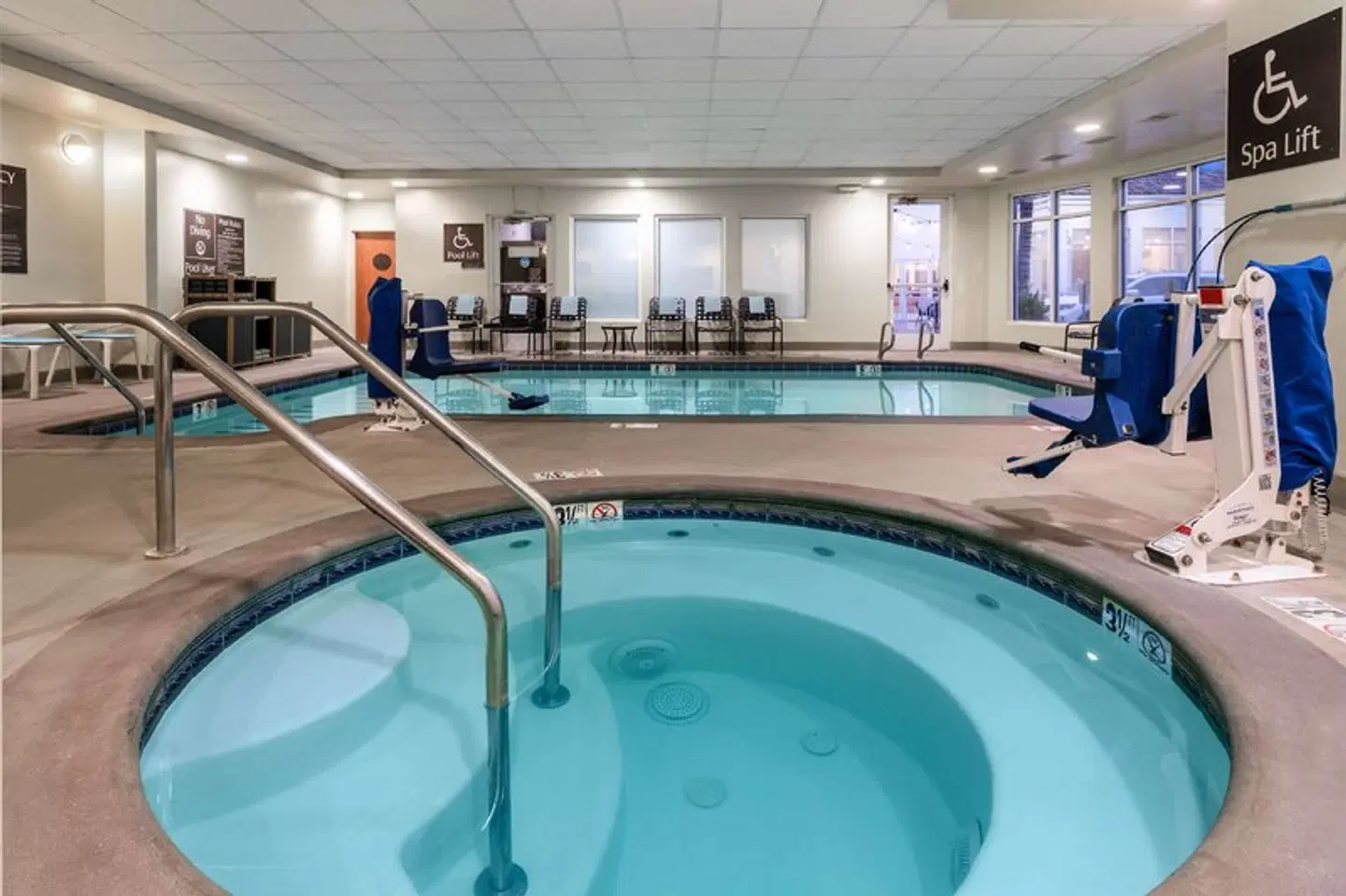 Hilton Garden Inn Bakersfield Hallenbad