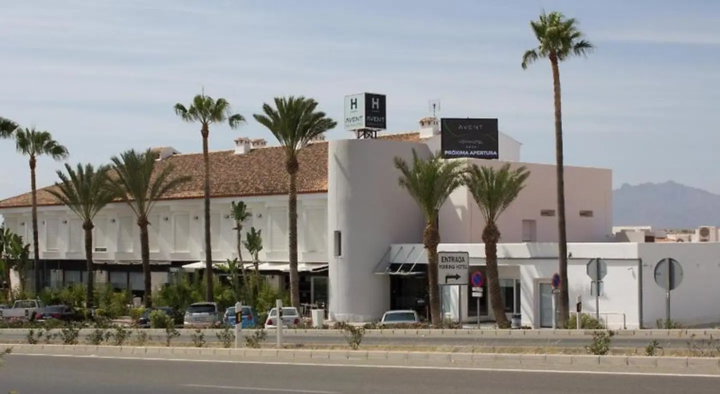 Avent Verahotel EXTERIOR