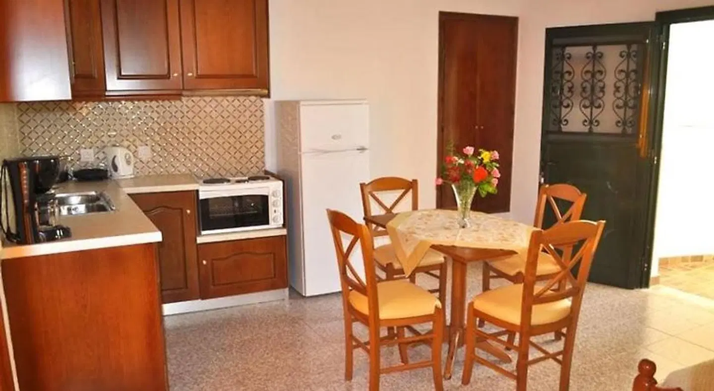 Kostas Beach Apartments ROOM_EXAMPLE