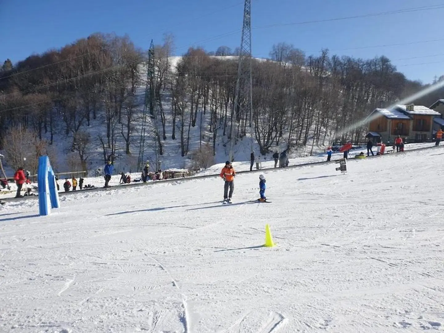 Skilift SPORTS_AND_LEISURE