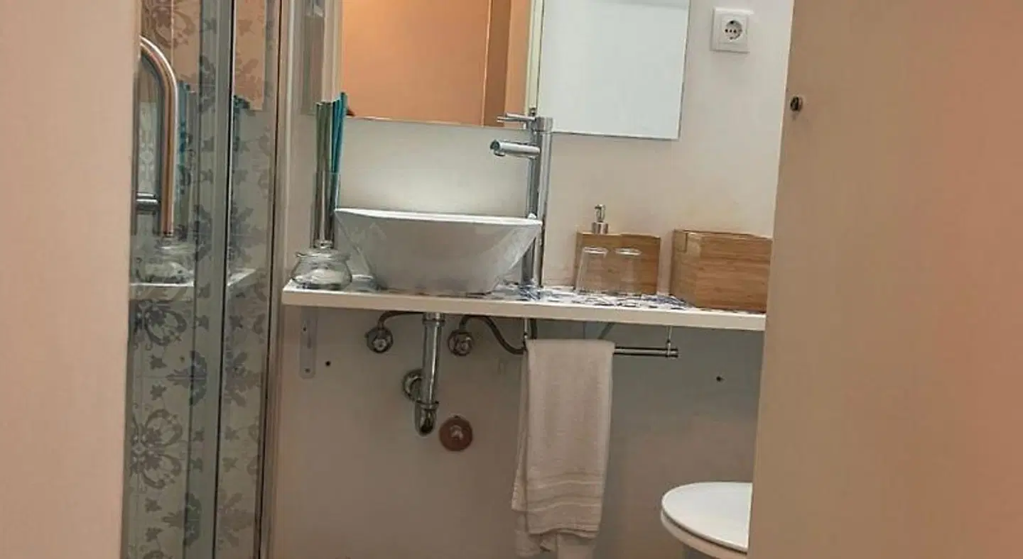 Linha 22 Badezimmer