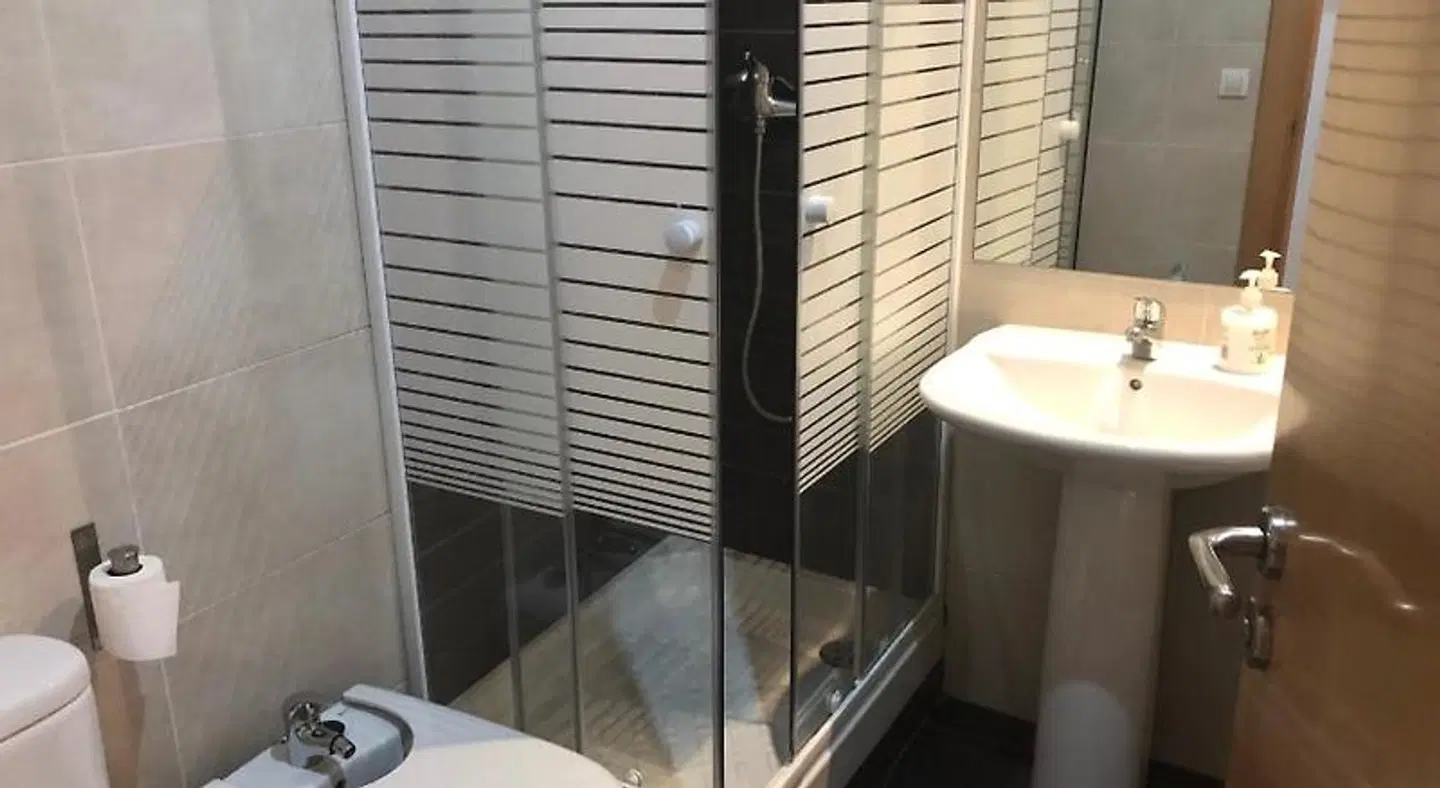 Apartamentos AuHabitat Zaragoza Badezimmer