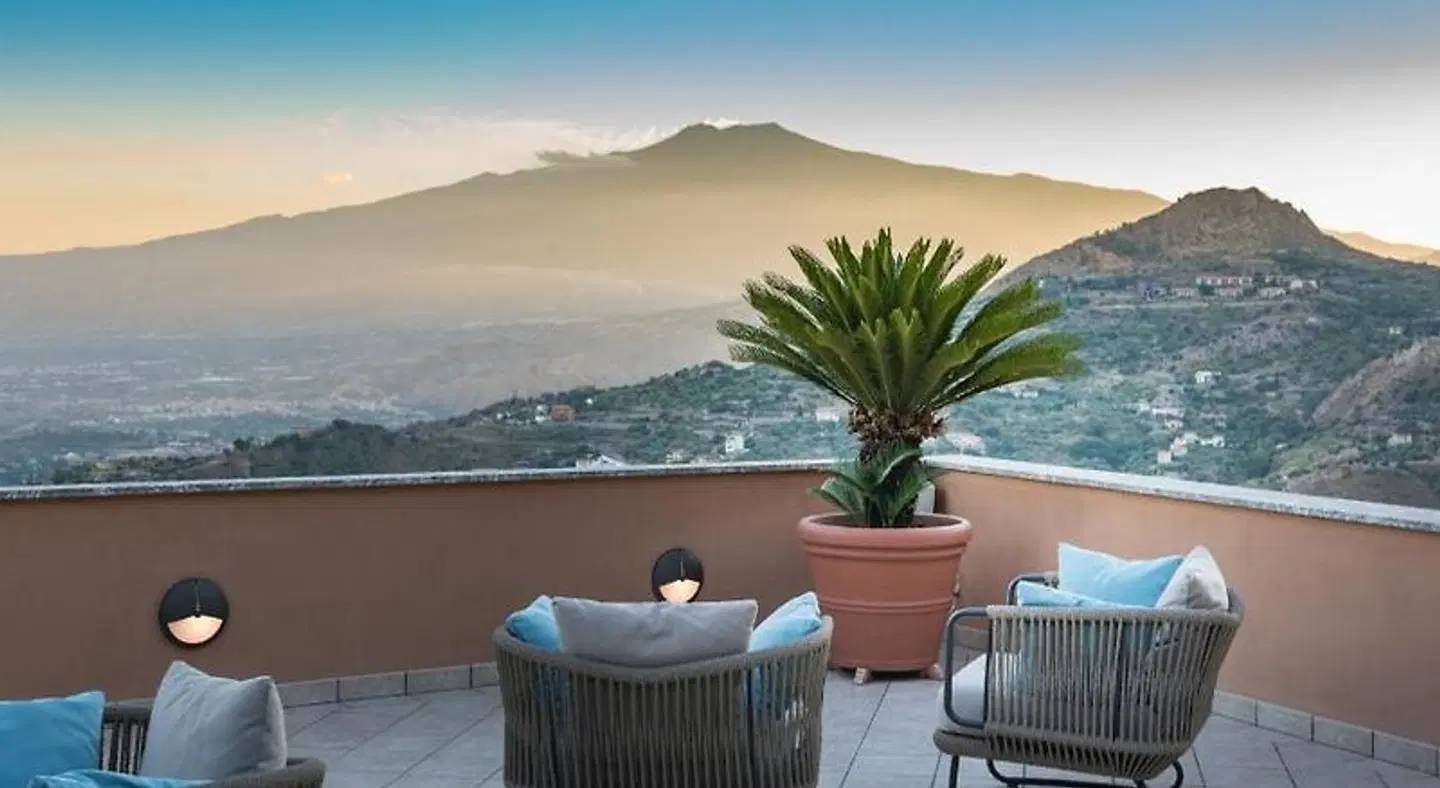 Villa Le Terrazze Charming Rooms Terrasse