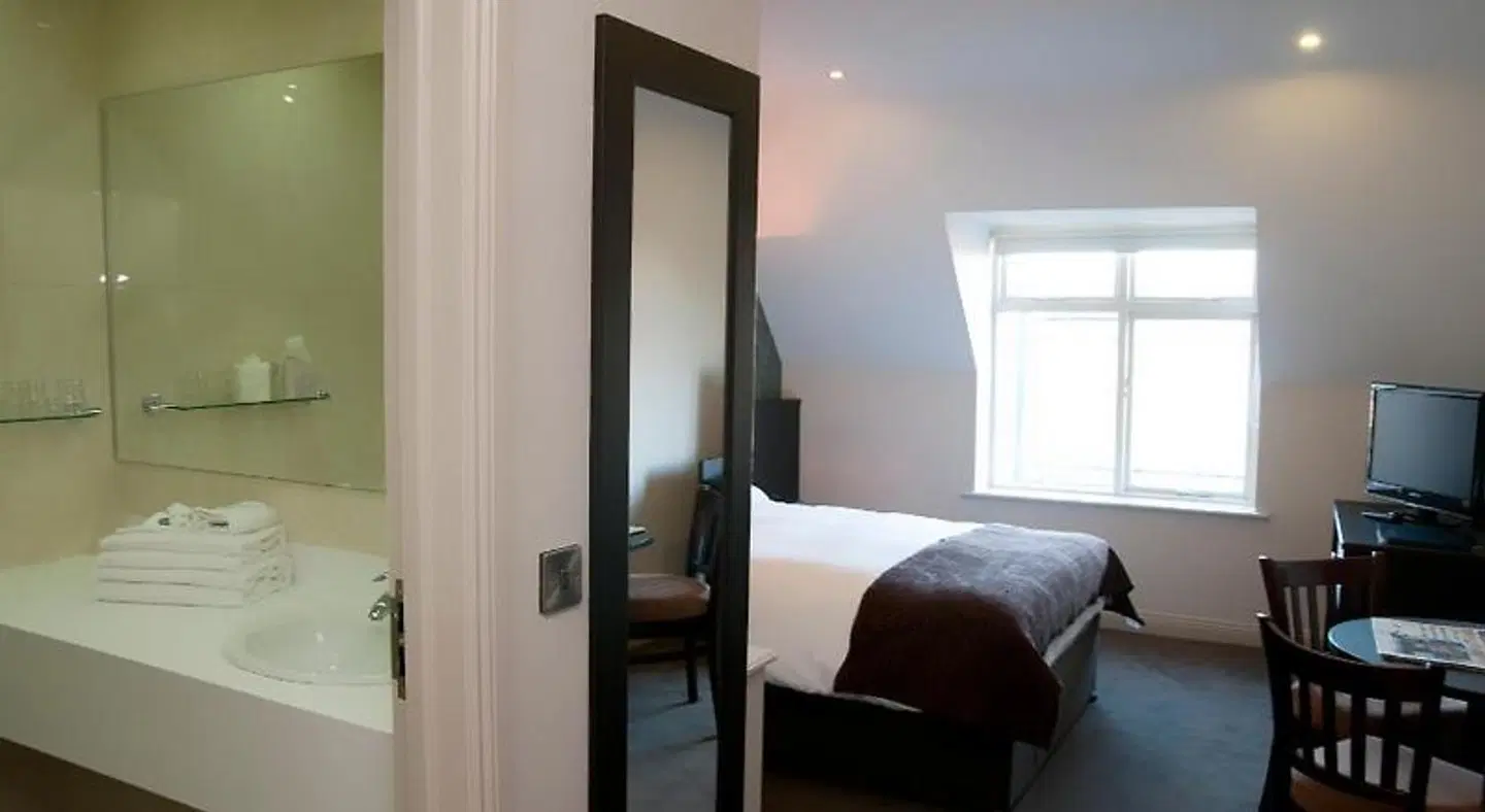 Dinn Rí Hotel ROOM_EXAMPLE