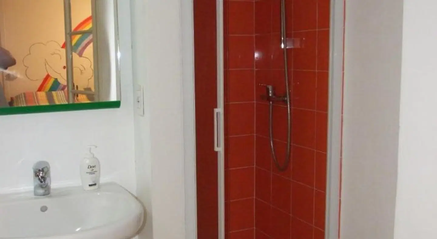 La stufa rossa Badezimmer