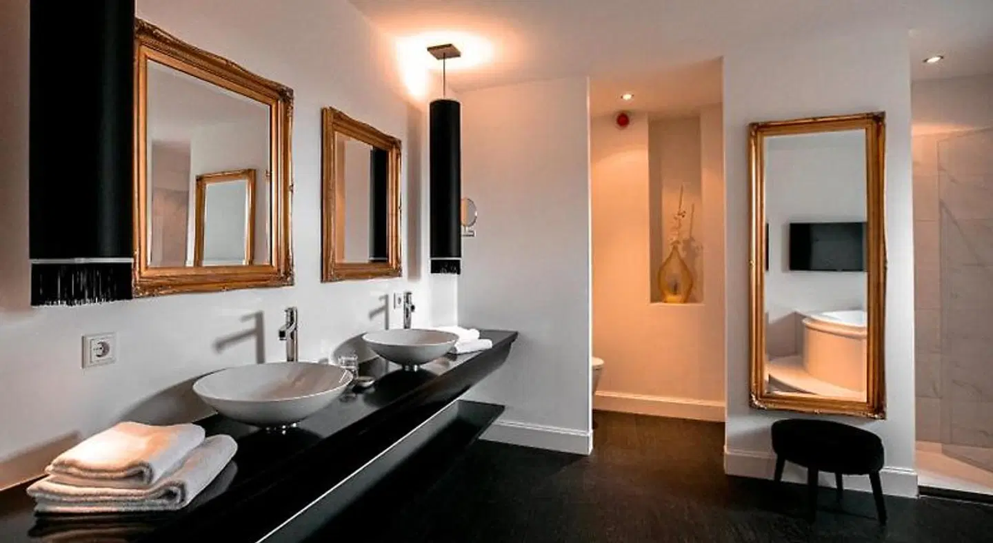Le Theatre Hotel Badezimmer