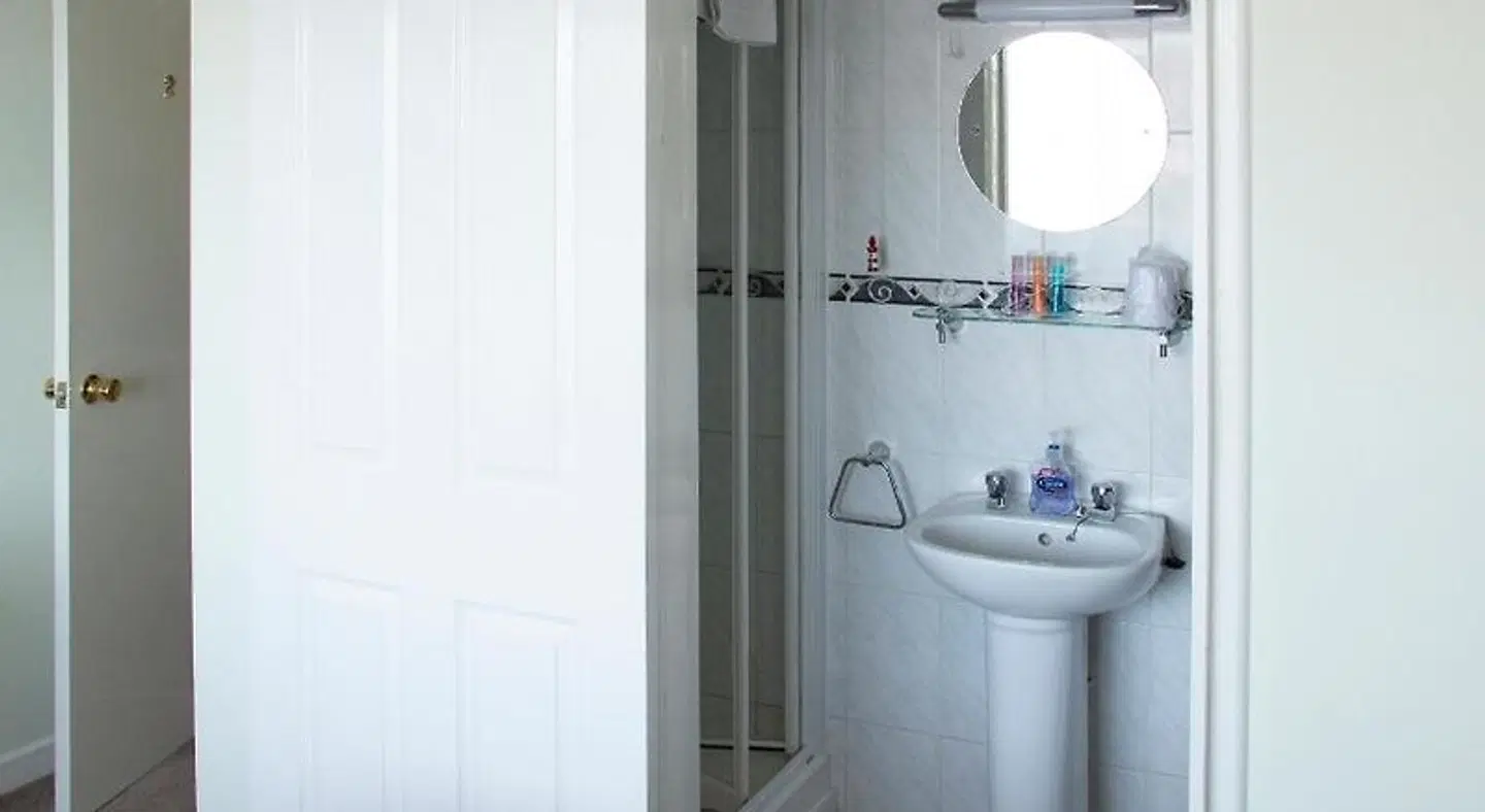 Leeward House B&B Badezimmer