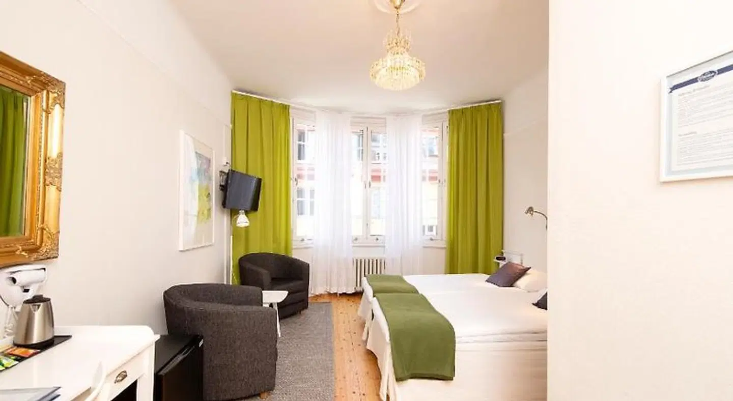 Emma ROOM_EXAMPLE
