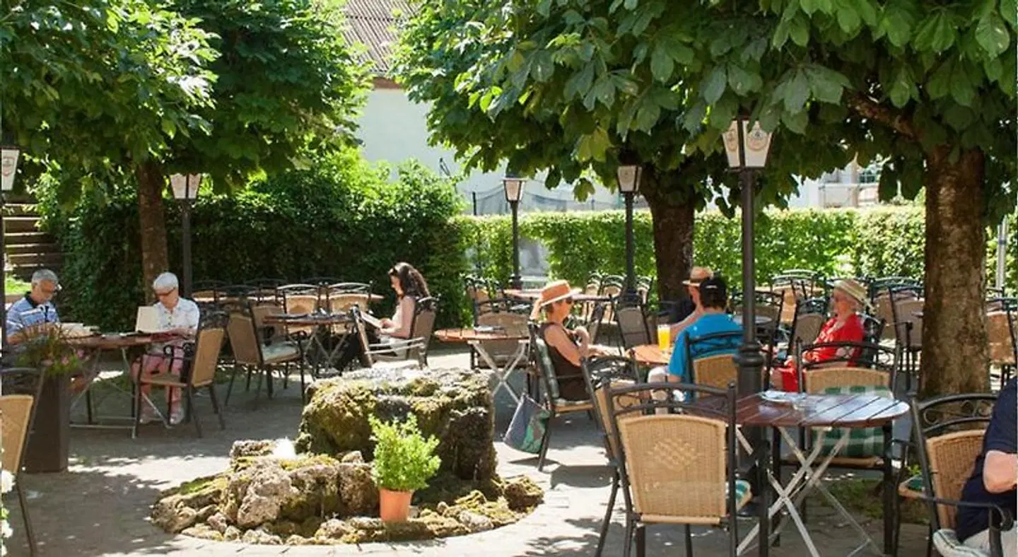 Hotel Landgasthof Grüner Baum Terrasse