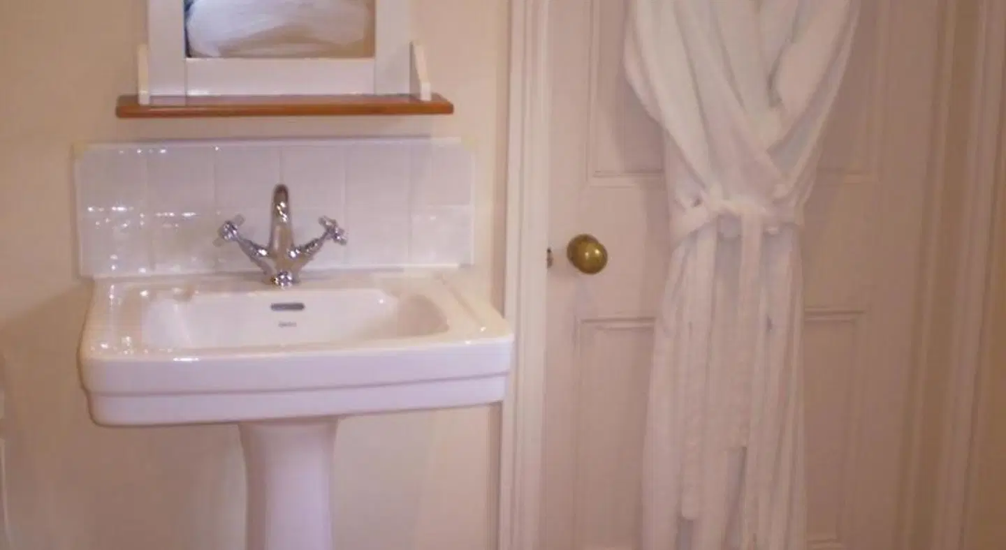 Buckley Farmhouse Badezimmer