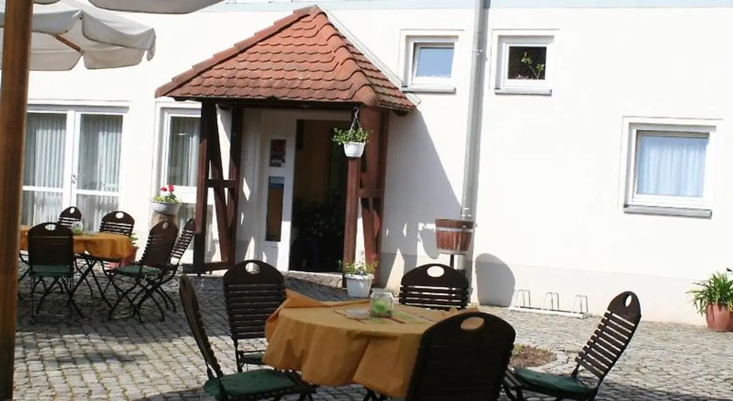 Zum Nicolaner Terrasse
