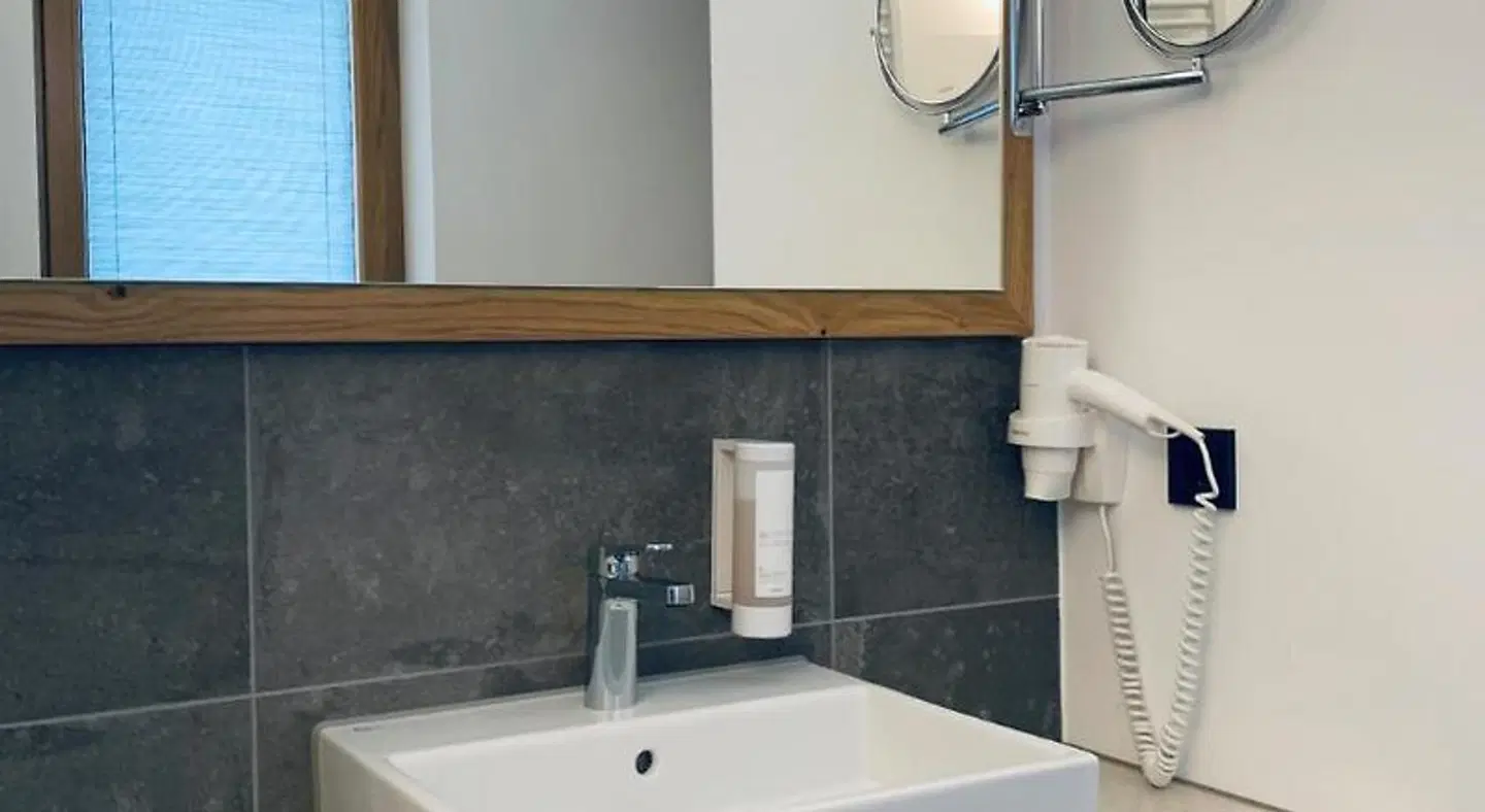 Stadthotel Kachelofen Badezimmer