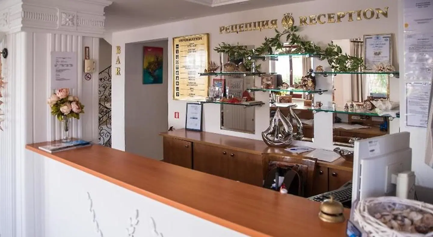 Victoria Hotel Bar