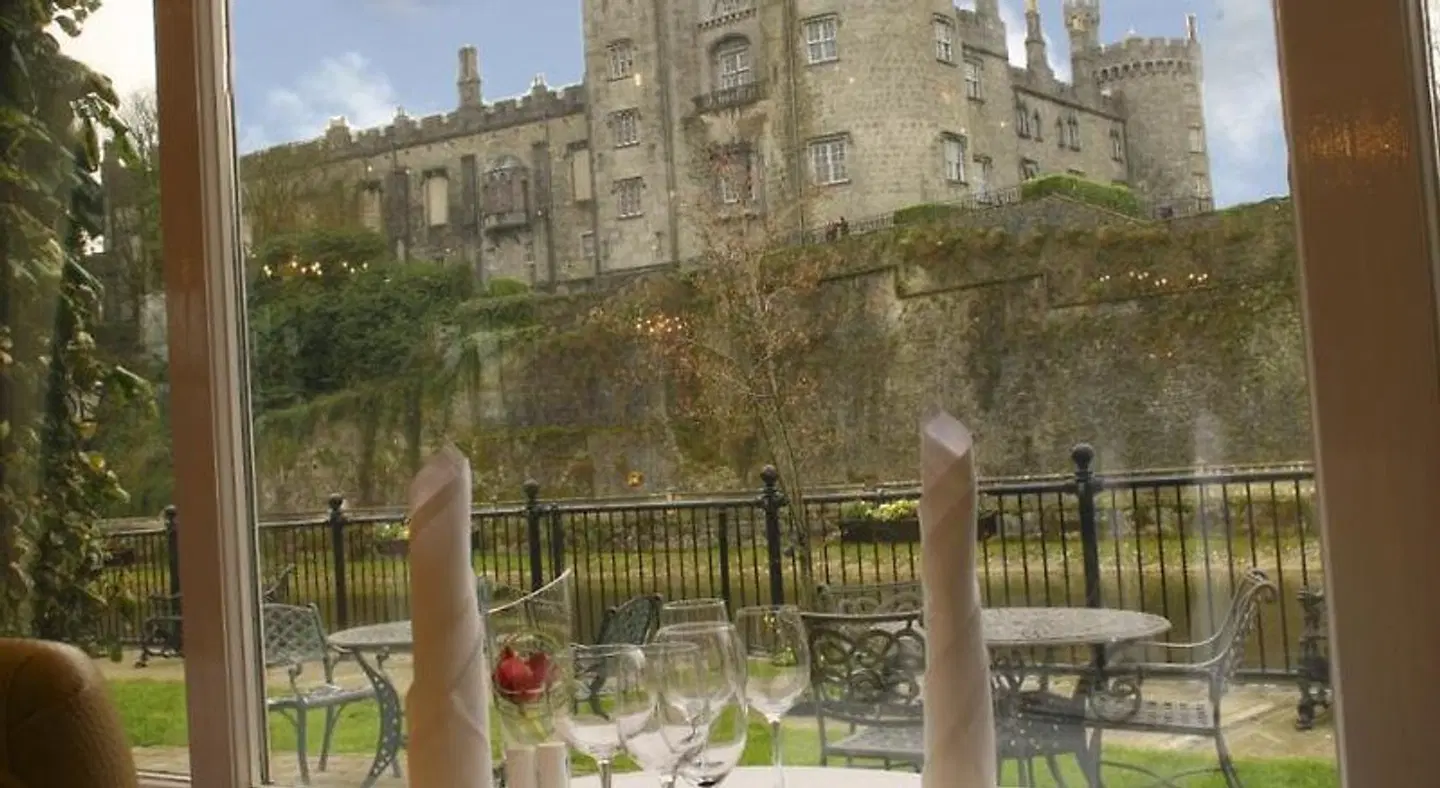 River Court Aussenansicht