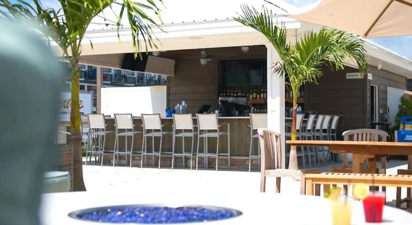 ICONA Avalon Bar