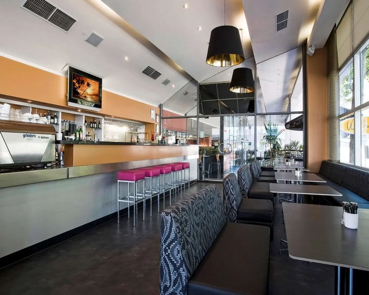 Clarion Suites Gateway Bar