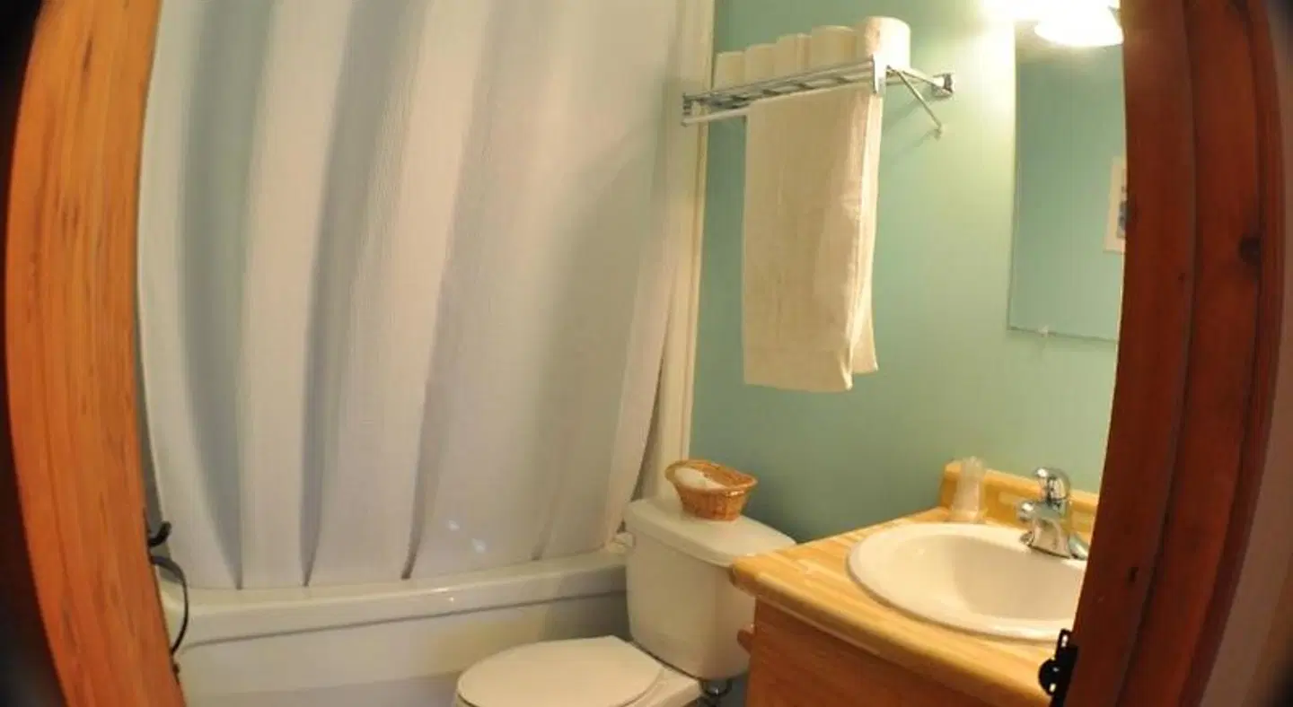 Powley's Wild Goose Lodge Badezimmer