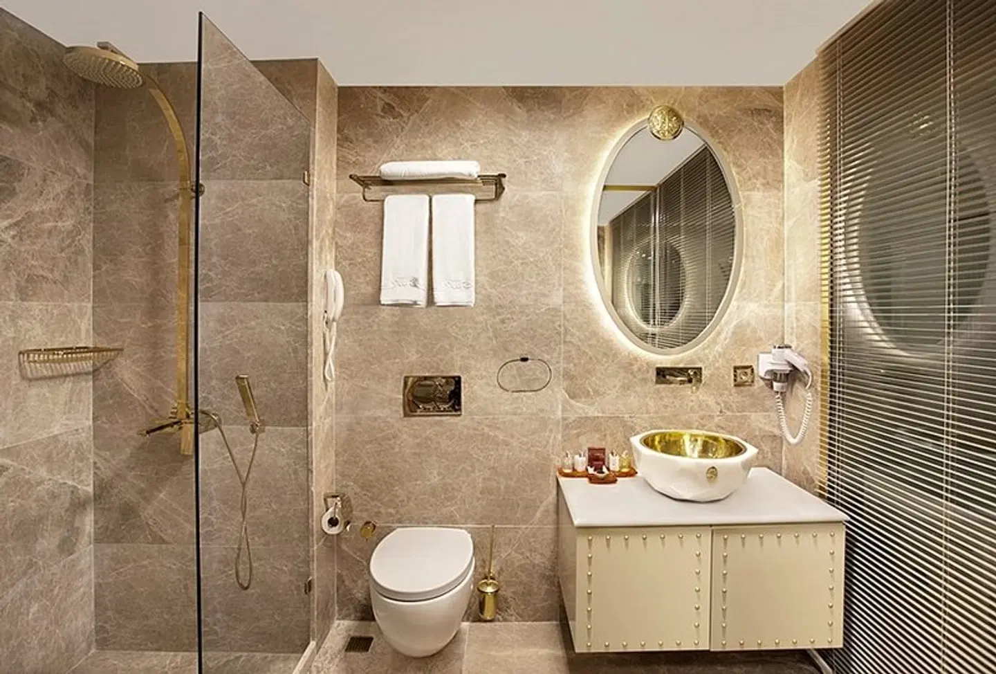 Sura Design Hotel & Suites Badezimmer