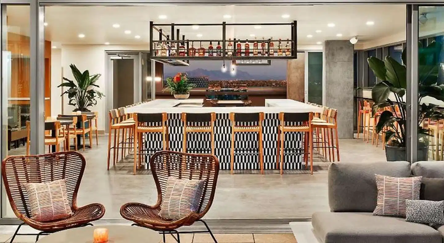 Canopy by Hilton Tempe Downtown Bar