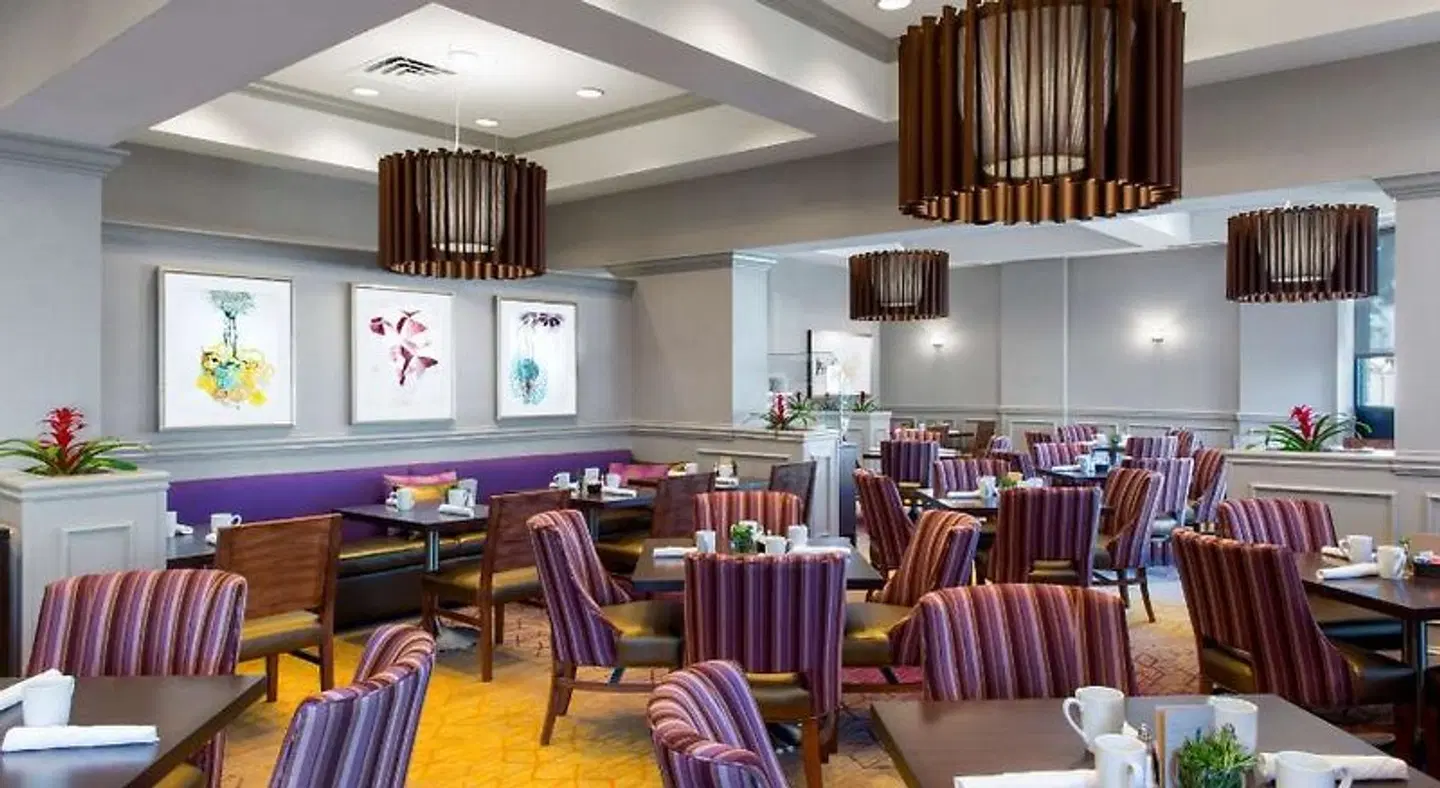 DoubleTree by Hilton Hotel Savannah Historic District Restaurant