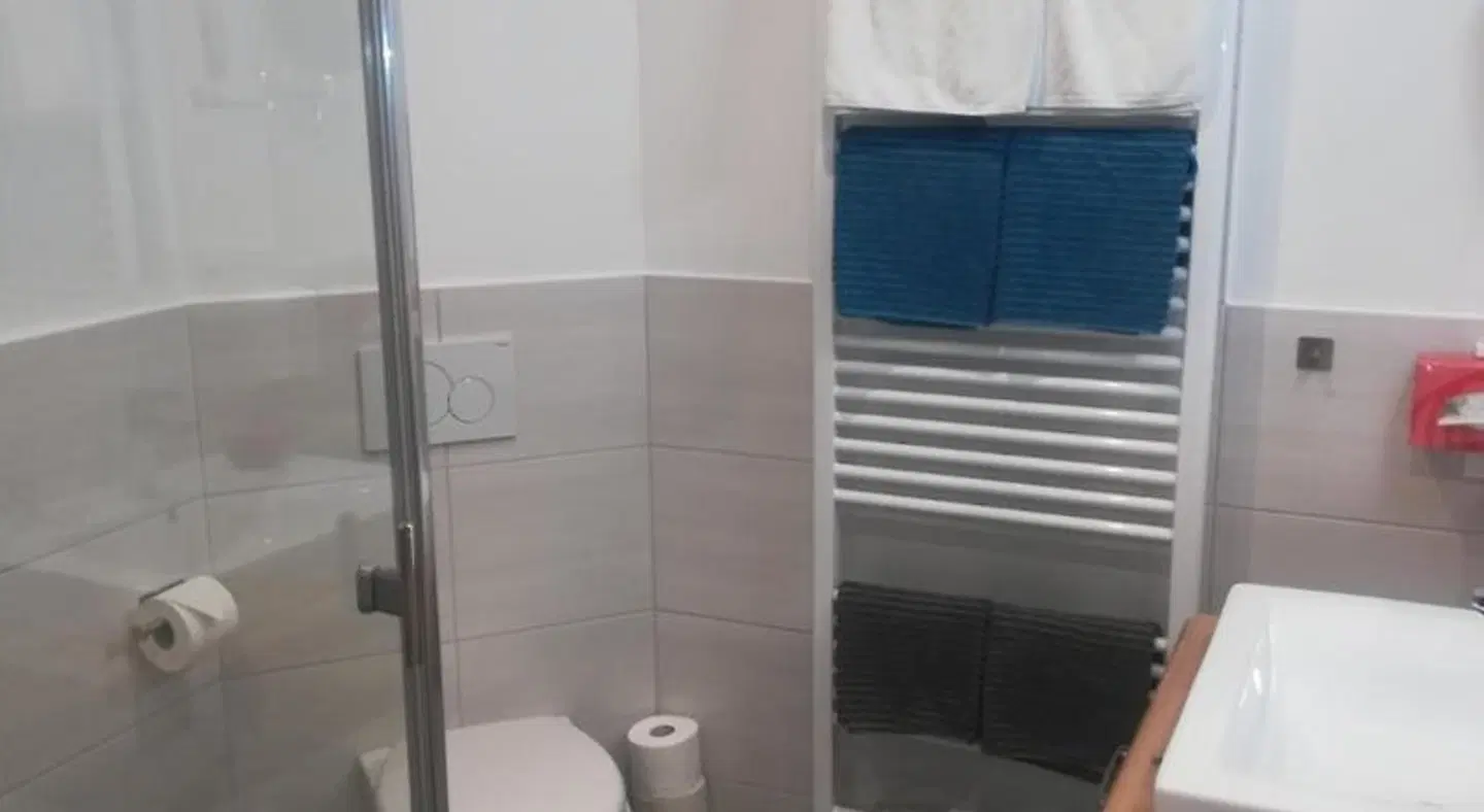 Garni Pension Waldhorn Badezimmer