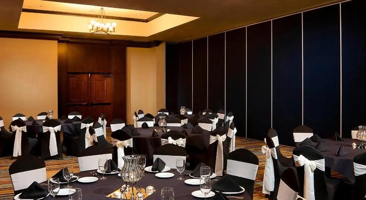Fairfield by Marriott Inn & Suites Houston Intercontinental Airport Restaurant